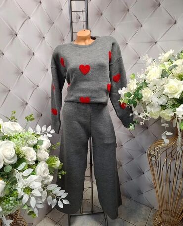 Kompleti: One size, Sa ilustracijom, bоја - Crvena — 5