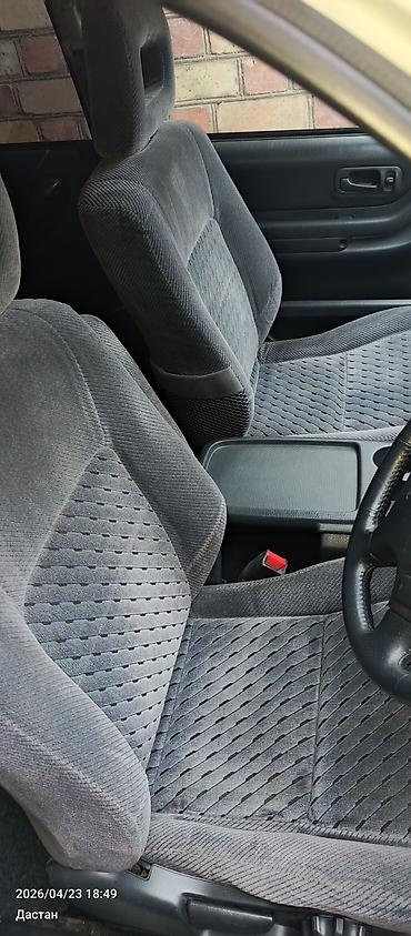 крыло на фит: Honda CR-V: 1999 г., 2 л, Автомат, Бензин, Лифтбек — 3