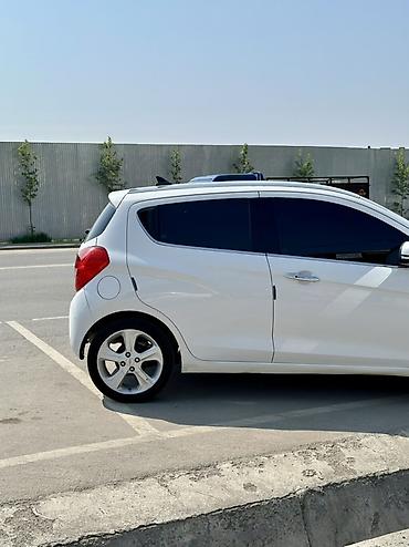 Chevrolet: Chevrolet Spark: 2020 г., 1 л, Вариатор, Бензин, Хэтчбэк — 5