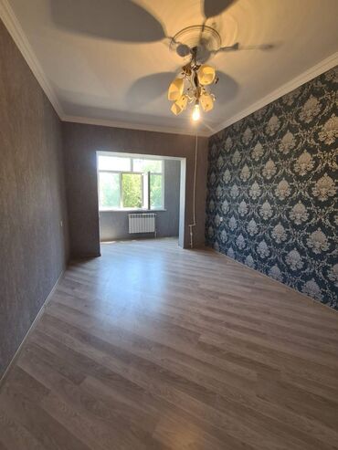 Köhnə tikili: Bakı, 3 otaqlı, Köhnə tikili, m. Xalqlar Dostluğu, 82 kv. m — 1