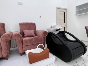 Digər kommersiya daşınmaz əmlakı: Qara Çuxur qəsəbəsində yerləşən yeni tikili 5 mərtəbəli binanın 1-ci — 8