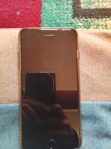 Apple iPhone: IPhone 8 Plus, Б/у, 32 ГБ, Черный, Чехол, 97 % — 8