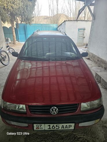 Volkswagen: Volkswagen Passat: 1995 г., 1.8 л, Механика, Бензин, Универсал