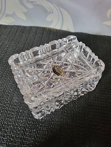 bastenski set: Satula/pepeljara nova kristal Zajecar iz 70ih godina. Set nov od — 7