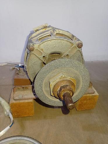 Metal dəzgahları: Ötürücülü daşlama aparatı (öz düzüm) - Elektrik mühərriki əsasında — 1