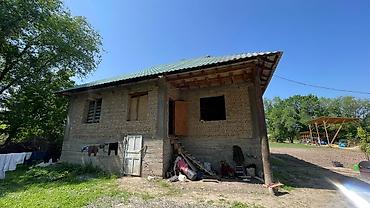 Продажа коттеджей и домов: Продаётся дом село Полтавке 100 метр доступно до центральная дорога — 8