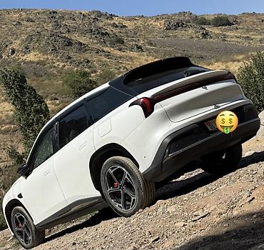 mg zs 2024: Hozon Neta L: 2024 г., 1.5 л, Гибрид, Кроссовер — 4