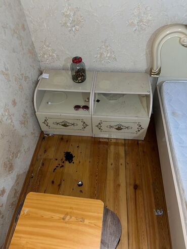 Beşiklər: Oğlan və qız üçün, Dördbucaq, Beşik, Dəstsiz, Matras ilə, Yellənmə mexanizmsiz — 4