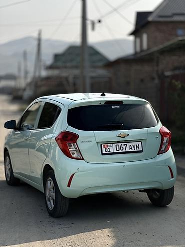 Chevrolet: Chevrolet Spark: 2017 г., 0.1 л, Автомат, Бензин, Хэтчбэк — 4