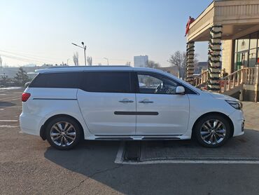 Kia: Kia Carnival: 2017 г., 2.2 л, Типтроник, Дизель, Минивэн