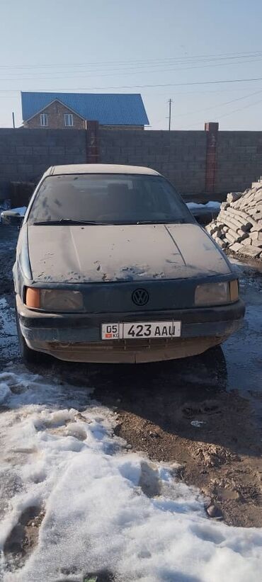 истеп 1: Volkswagen Passat: 1989 г., 1.8 л, Механика, Бензин, Седан