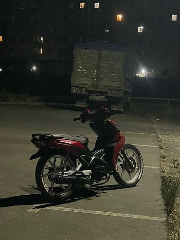 mopet elektrik: Sport üslublu şəhər moped/motosiklet - Korpusu: qırmızı-qara plastik — 3