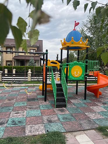 Долгосрочная аренда домов: 187 м², 5 комнат — 18