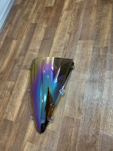 тонированные стекла: Продам новое ветровое стекло на Yamaha r1 04-06 цена