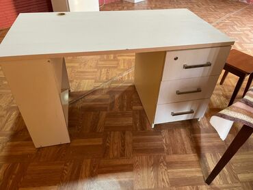 semqa baligi qiymeti: Ofis/iş masası – açıq krem rəngdə, LDF/laylı ağac materialı - Geniş iş