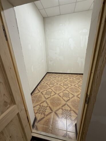 Другая коммерческая недвижимость: Кабинет - 7м2 Отлично подойдет как офис для начинающих — 8