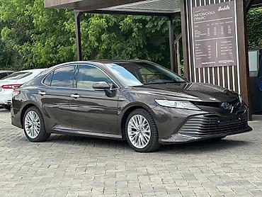 Toyota: Toyota Camry: 2018 г., Гибрид, Седан — 2