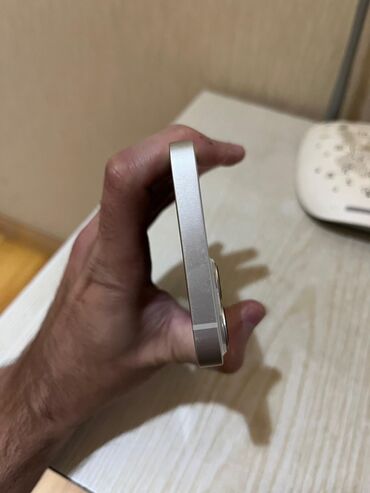 düyü bişirən: IPhone 13, 128 GB, Gümüşü, Face ID