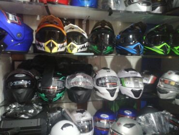 Motosiklet hissələri: Moto Baqaj 45azn(ag) Qara parlaq baqaj 55azn Müxtəlif rəngdə müxtəlif -da lalafo.az — 10 Motosiklet hissələri: Moto Baqaj 45azn(ag) Qara parlaq baqaj 55azn Müxtəlif rəngdə müxtəlif — 10