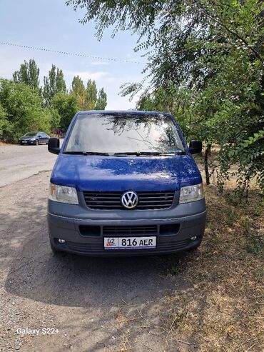 Volkswagen: Volkswagen Transporter: 2004 г., 2.5 л, Механика, Дизель, Минивэн