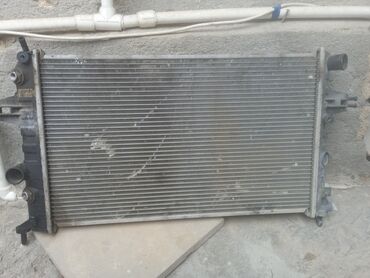 vaz 2107 radiator barmaqlığı: Opel astranindir yaxsi veziyyetdedir