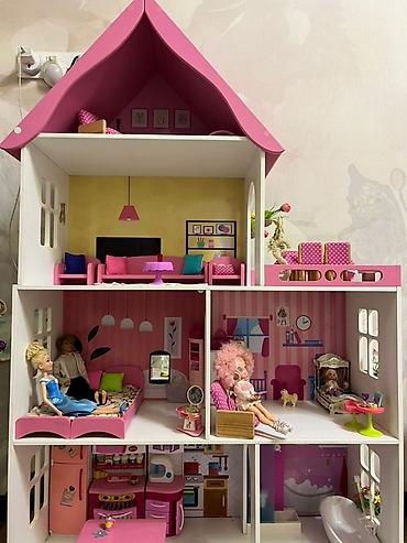 barbie: Кукольный дом в стиле Barbie – большой многоуровневый дом с мебелью и — 1