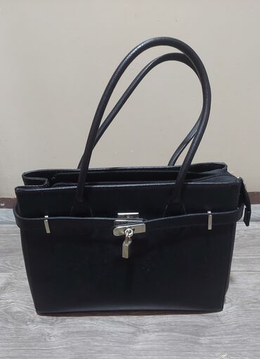 fendi torbe cene: Tasna od cvrstog materijala nova rasprodaja zato su te cene at lalafo.rs fendi torbe cene: Tasna od cvrstog materijala nova rasprodaja zato su te cene