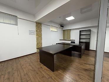 Продажа офисов: 🏢 Продаётся коммерческое помещение в ЖК «Сымбат Классик» 📍 Район — 12