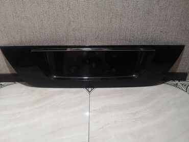 запчасти на хонда фит: Mercedes-Benz W211 E-Class arxa baqaj qapağının nömrə sahəsi üçün üst
