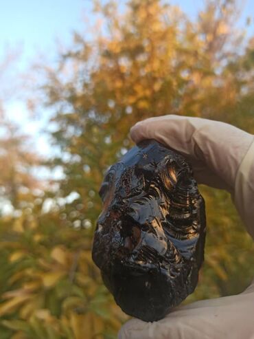 Digər kolleksiyalar: 💎 Təbii Obsidian daşı😍 Qiymət👉🏻 ölçüsünə görə dəyişir ( 5 azn-dən 100 — 6