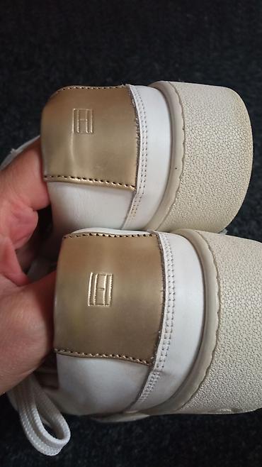 tommy hilfiger gumene cizme: Tommy Hilfiger original kožne patike dva puta obuvene broj 40. Stanje — 3