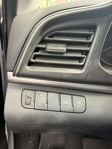 08: Hyundai Avante: 2019 г., 1.6 л, Бензин, Седан — 8