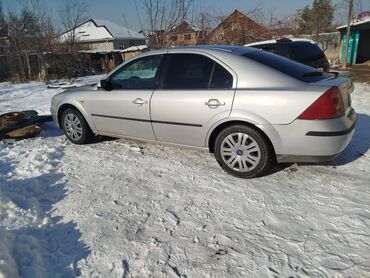 Ford: Ford Mondeo: 2000 г., 2 л, Механика, Бензин, Седан