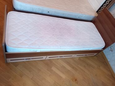 uşaq dutikləri: Oğlan və qız üçün, Çarpayı, Bazalı, Matras ilə, Siyirməli
