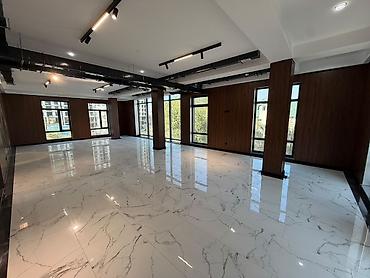 15 кв: : 1700 м², В бизнес центре, С ремонтом, С парковкой — 10