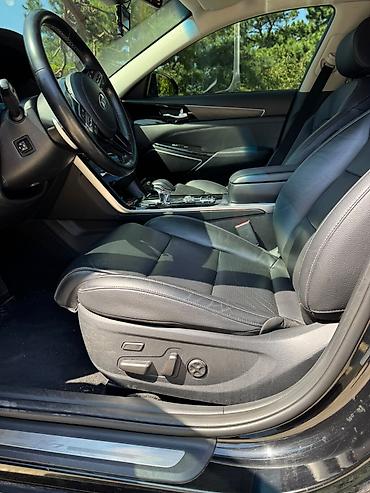 Kia: Kia K7: 2021 г., Седан — 27