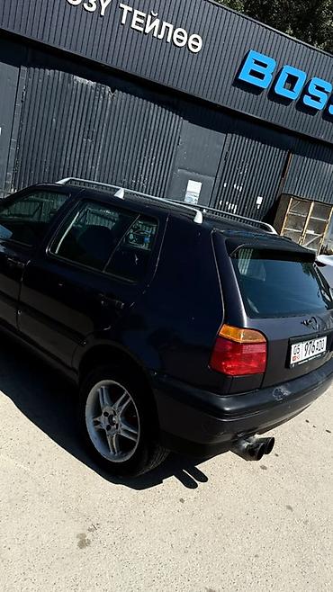 Volkswagen Golf: 1995 г., 1.6 л, Механика, Бензин, Хэтчбэк at lalafo.kg Volkswagen Golf: 1995 г., 1.6 л, Механика, Бензин, Хэтчбэк