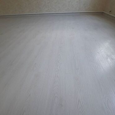 Döşəmə işləri: Laminat ustasi 3 azn laminatin yuksek seviyede vurulub tehvil — 9