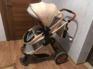 Modullu arabalar: Transformer araba, Yaş: <1 ay — 8