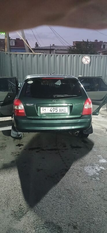 мазда 325: Mazda 323: 2001 г., 1.6 л, Механика, Бензин, Хэтчбэк