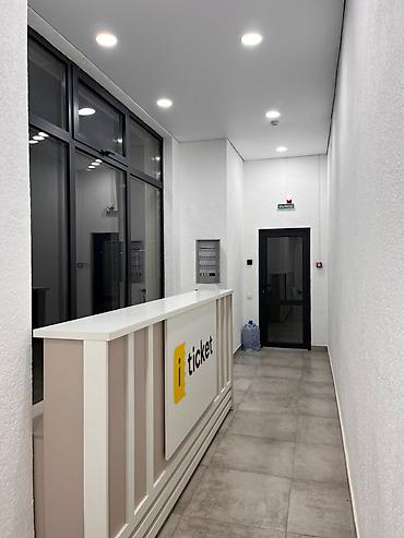 Аренда офисов: Аренда офисов, 112 м², В жилом комплексе, 1 линия, С отдельной кухней, С видом на горы — 15