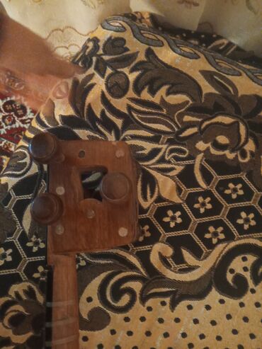 Tar: Tar uçebnidir üzü simləri ve tacı deyişlmelidir 100 manatadır isdeyen — 12