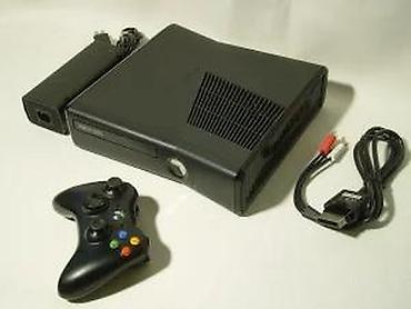 Xbox 360 & Xbox: U ponudi je Xbox 360. Stanje: vrlo korektno očuvana, mali tragovi — 12