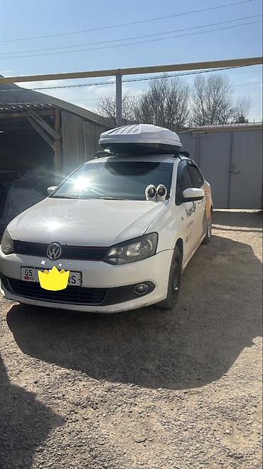снижена: Volkswagen Polo: 2011 г., 1.6 л, Автомат, Бензин, Седан — 1