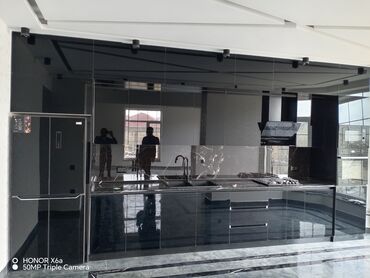 leyla mebel: Sifarişlə mətbəx dəsti, Özü çəkən petlələr, Mat laminat, Kredit var, Rayonlara çatdırılma, Pulsuz çatdırılma