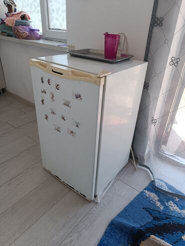 селекци: Холодильник Beko, Двухкамерный, 190 *