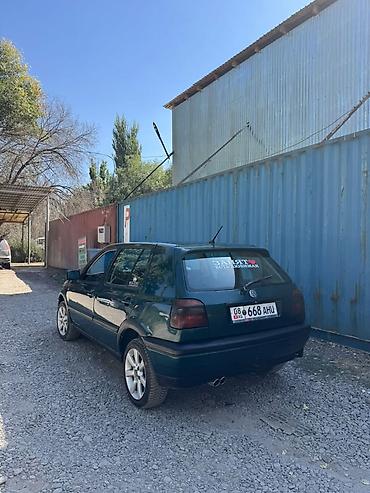 Volkswagen: Volkswagen Golf: 1993 г., 1.8 л, Механика, Бензин, Хэтчбэк — 3