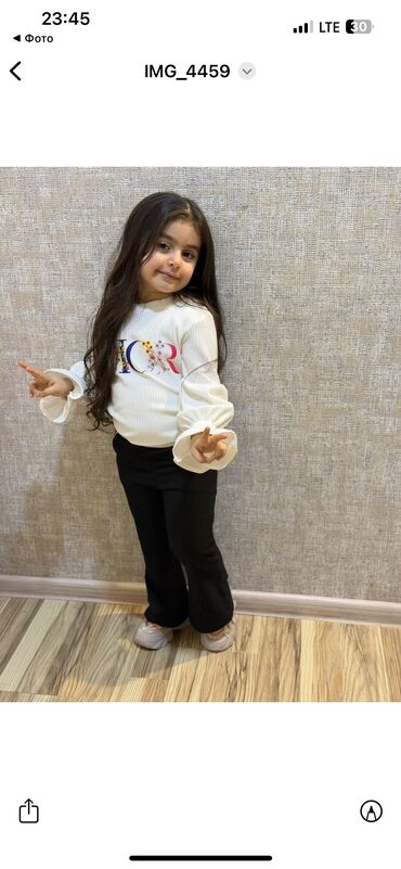 Dəstlər: Yeni modelimiz geldi.2 yasdan 10 yasa qeder.🔥🔥🔥qiymet 18 azn — 12