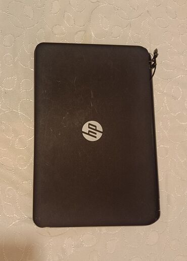 Kompüter ehtiyyat hissələri: İşlənmiş HP 14 ", Intel Xeon, 128 GB