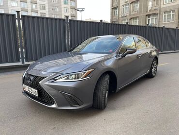 автомобиль лексус: Lexus ES: 2018 г., 2.5 л, Автомат, Гибрид, Седан